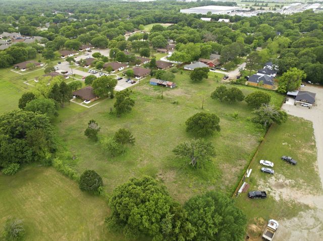 913 Howard Street, Seagoville, TX 75159
