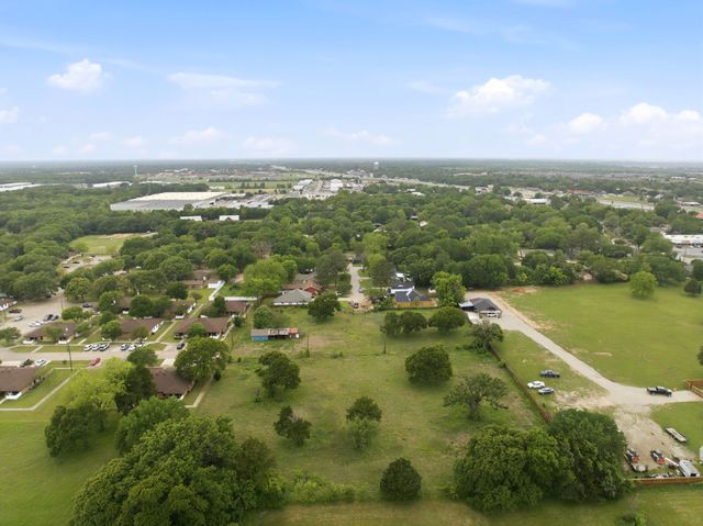 913 Howard Street, Seagoville, TX 75159