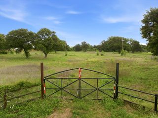 913 Howard Street, Seagoville, TX 75159