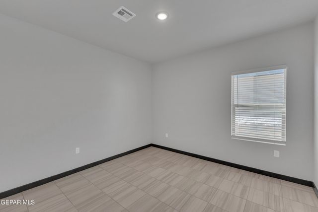 4560 MARK AVIZO, El Paso, TX 79938