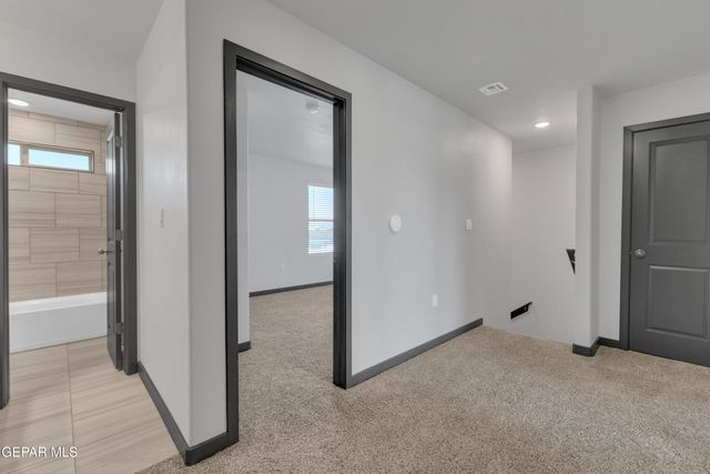 4560 MARK AVIZO, El Paso, TX 79938