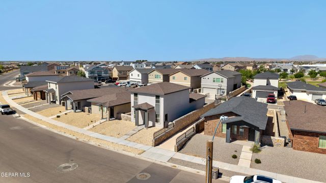 4560 MARK AVIZO, El Paso, TX 79938