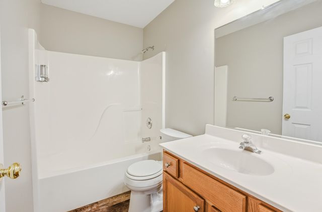 17 E SOUTHBROOK CT, Columbia, MO 65203