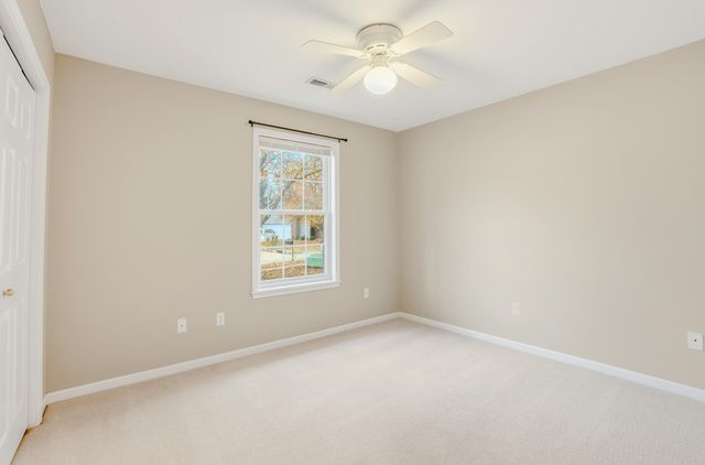 17 E SOUTHBROOK CT, Columbia, MO 65203