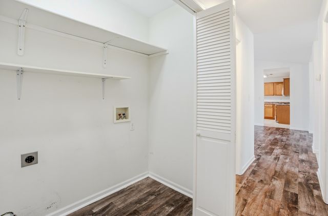 17 E SOUTHBROOK CT, Columbia, MO 65203