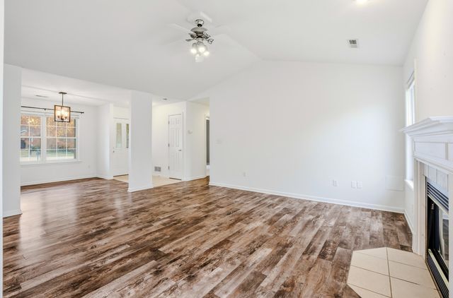 17 E SOUTHBROOK CT, Columbia, MO 65203