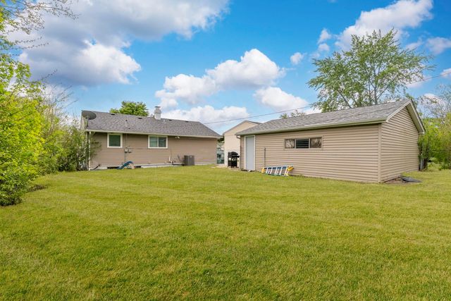 404 E Lincoln Avenue, Glendale Heights, IL 60139