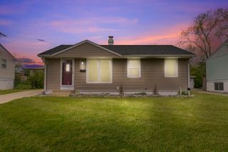 404 E Lincoln Avenue, Glendale Heights, IL 60139
