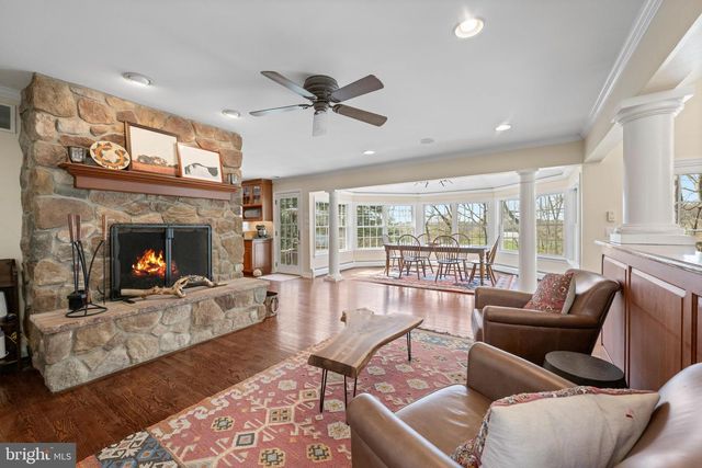 11 FOXCHASE RD, Malvern, PA 19355