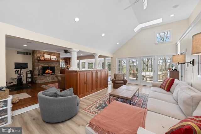 11 FOXCHASE RD, Malvern, PA 19355