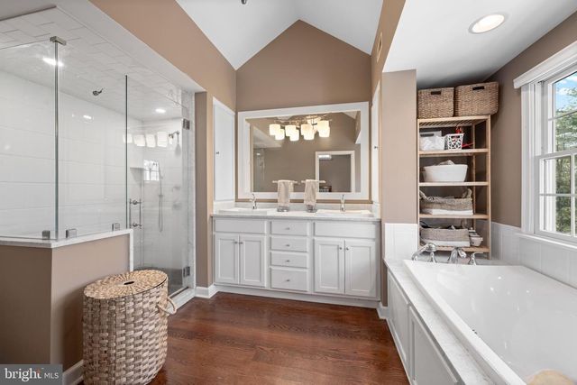 11 FOXCHASE RD, Malvern, PA 19355