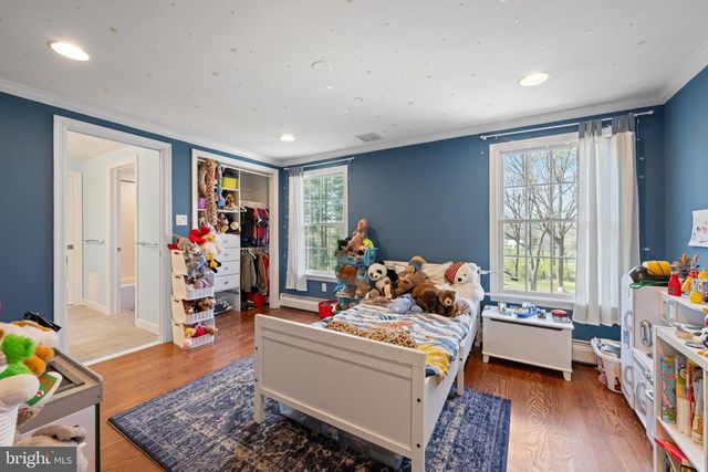 11 FOXCHASE RD, Malvern, PA 19355