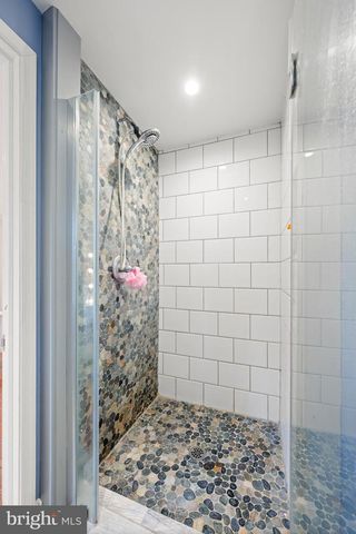 11 FOXCHASE RD, Malvern, PA 19355