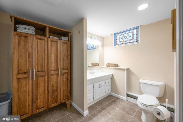 11 FOXCHASE RD, Malvern, PA 19355
