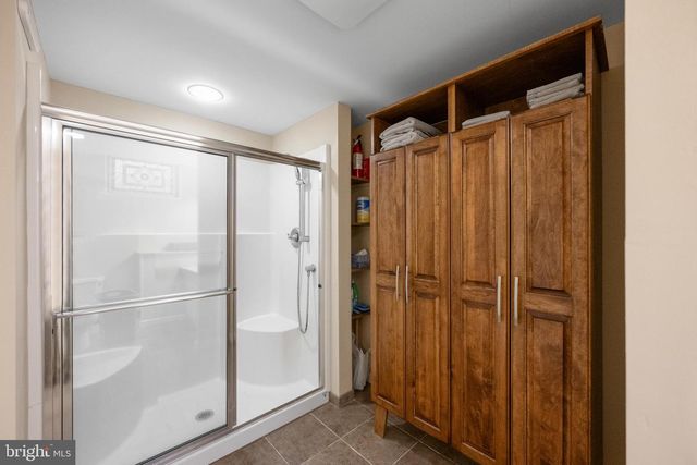 11 FOXCHASE RD, Malvern, PA 19355