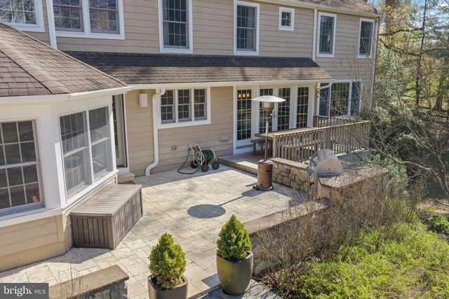 11 FOXCHASE RD, Malvern, PA 19355