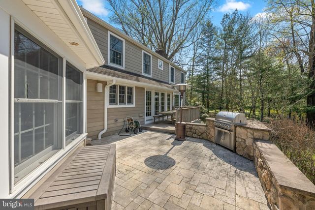 11 FOXCHASE RD, Malvern, PA 19355