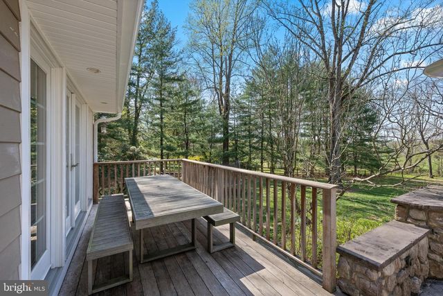 11 FOXCHASE RD, Malvern, PA 19355