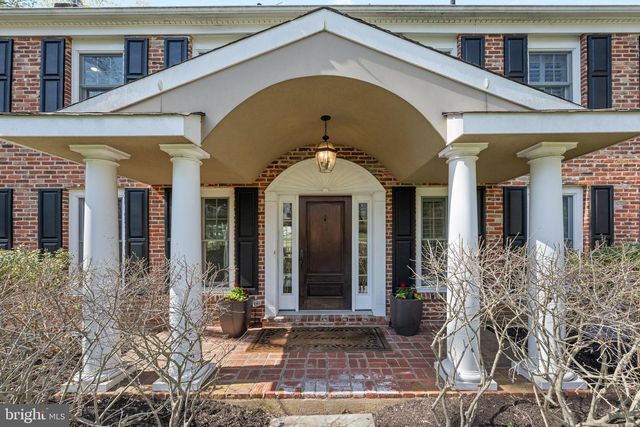 11 FOXCHASE RD, Malvern, PA 19355