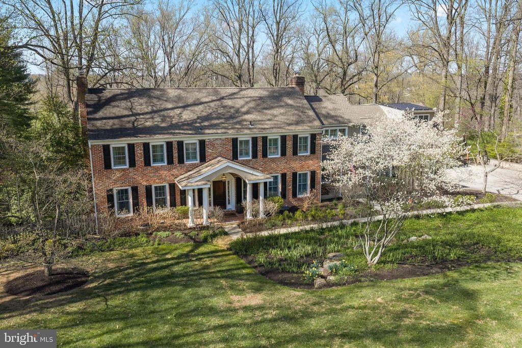 11 FOXCHASE RD, Malvern, PA 19355
