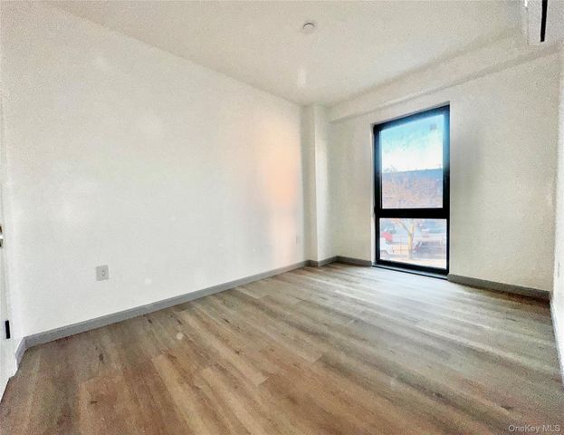 70-25 Queens Blvd 3L, Woodside, NY 11377