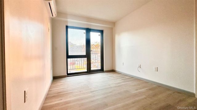 70-25 Queens Blvd 3L, Woodside, NY 11377