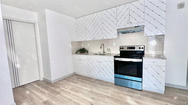 70-25 Queens Blvd 3L, Woodside, NY 11377