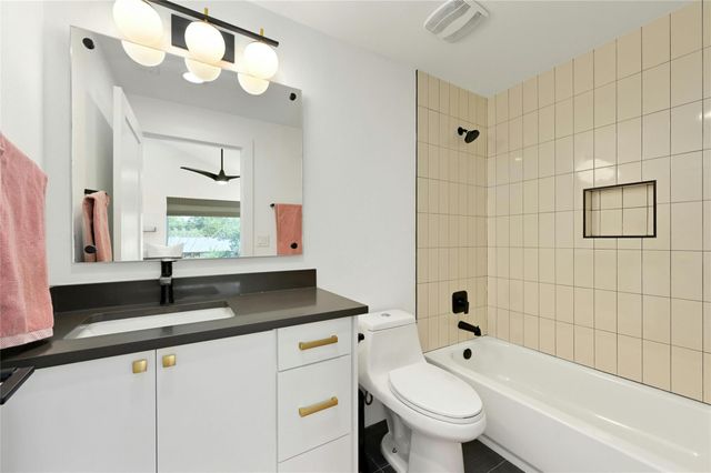 1187 Oak Grove Ave, Austin, TX 78702