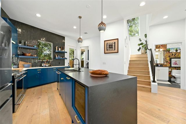 1187 Oak Grove Ave, Austin, TX 78702