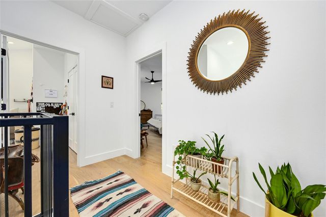 1187 Oak Grove Ave, Austin, TX 78702