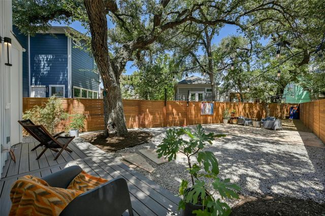 1187 Oak Grove Ave, Austin, TX 78702