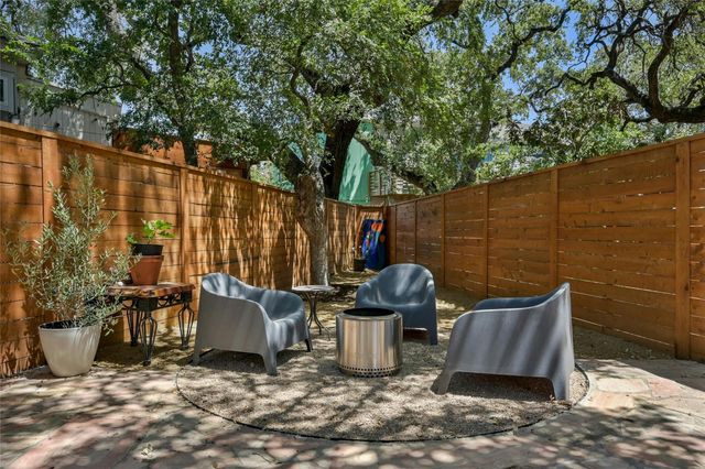1187 Oak Grove Ave, Austin, TX 78702