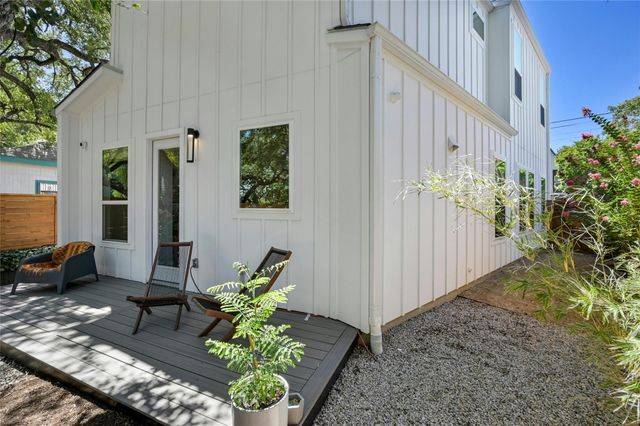 1187 Oak Grove Ave, Austin, TX 78702