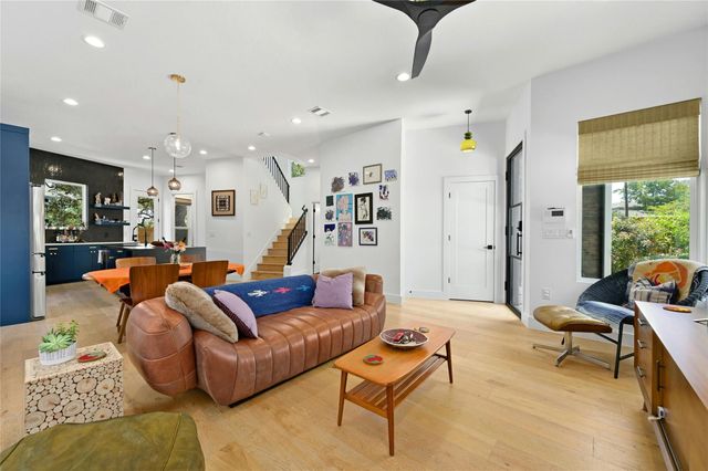1187 Oak Grove Ave, Austin, TX 78702