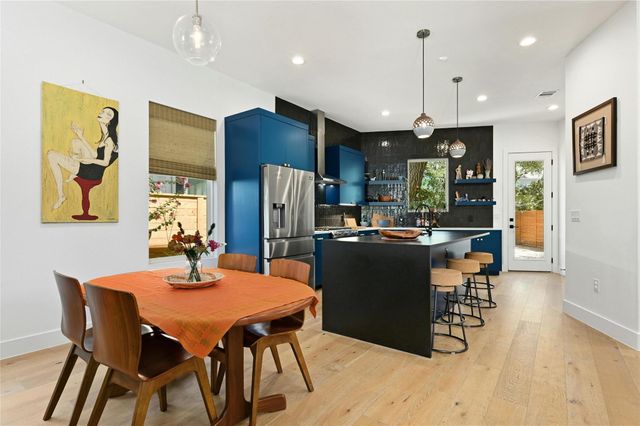 1187 Oak Grove Ave, Austin, TX 78702