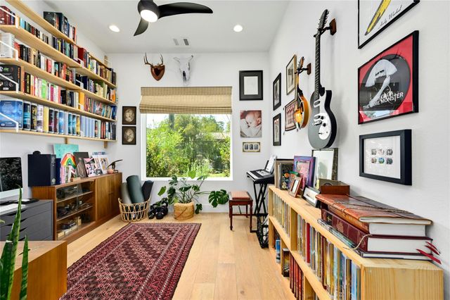 1187 Oak Grove Ave, Austin, TX 78702