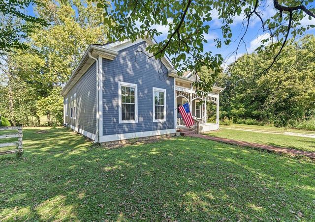 852 Kentucky Avenue, Frankfort, KY 40601