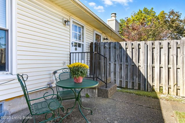 105 Sycamore Dr, Sycamore, KY 40223