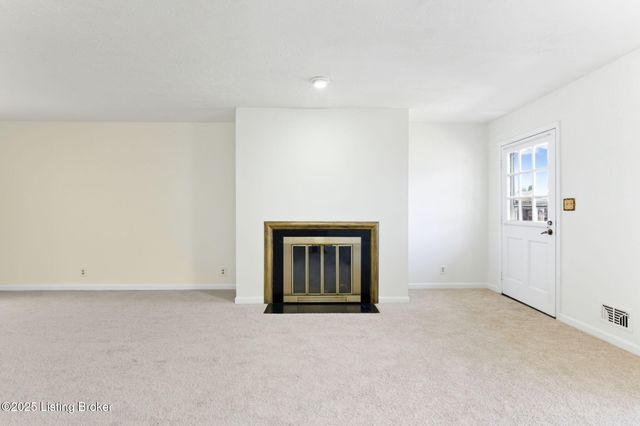 105 Sycamore Dr, Sycamore, KY 40223