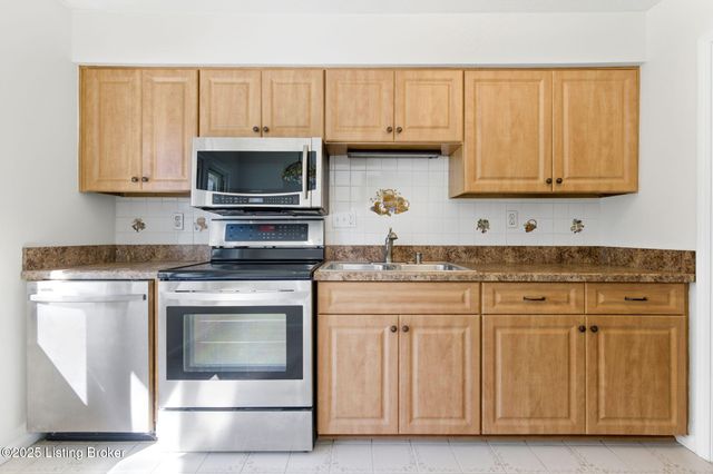 105 Sycamore Dr, Sycamore, KY 40223