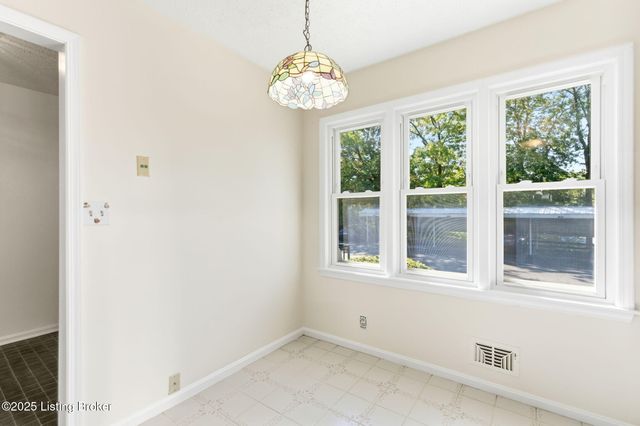 105 Sycamore Dr, Sycamore, KY 40223