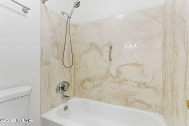 105 Sycamore Dr, Sycamore, KY 40223