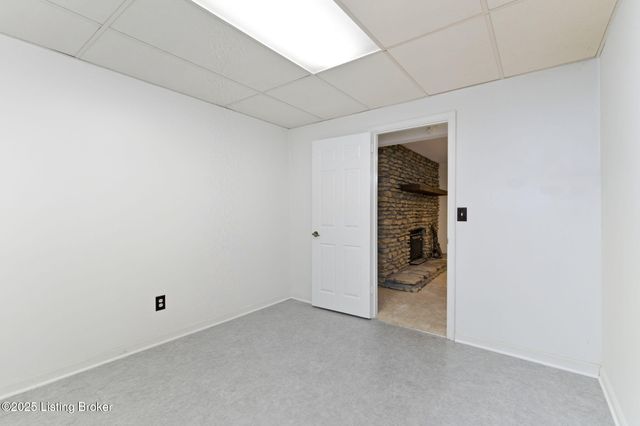 105 Sycamore Dr, Sycamore, KY 40223