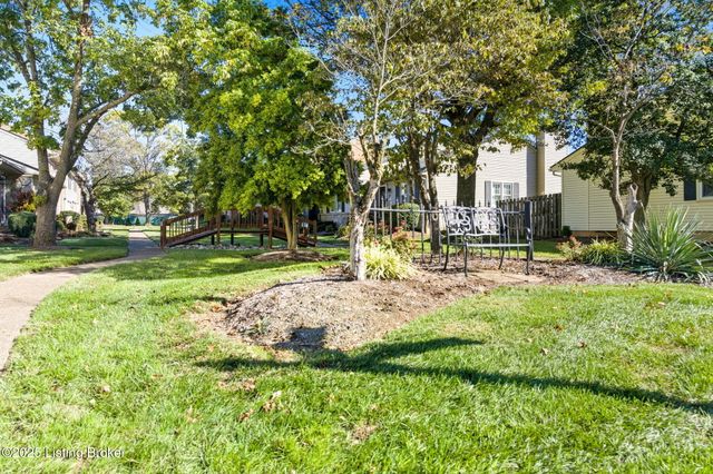 105 Sycamore Dr, Sycamore, KY 40223