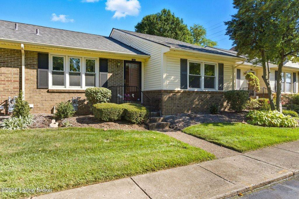 105 Sycamore Dr, Sycamore, KY 40223