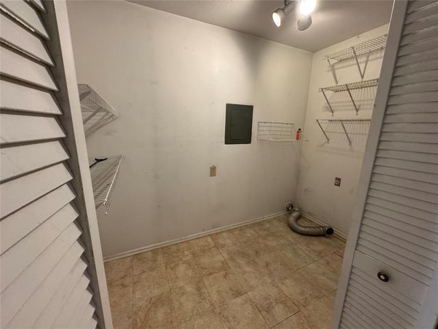 1607 Fieldstone, Tecumseh, OK 74873