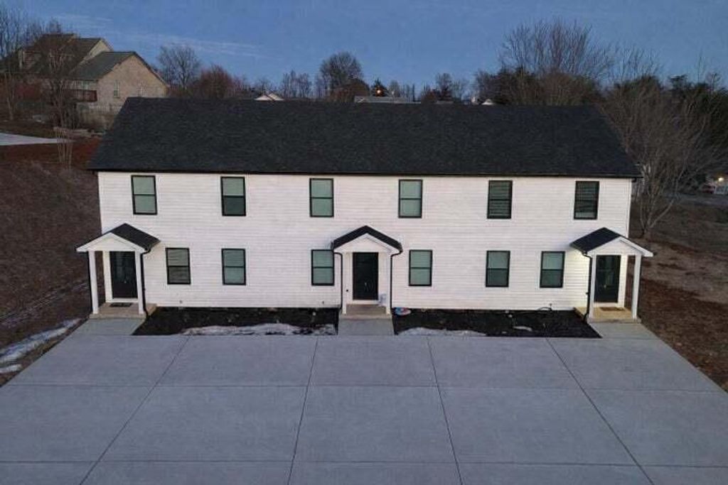 11 Midland Meadows Drive, Somerset, KY 42503