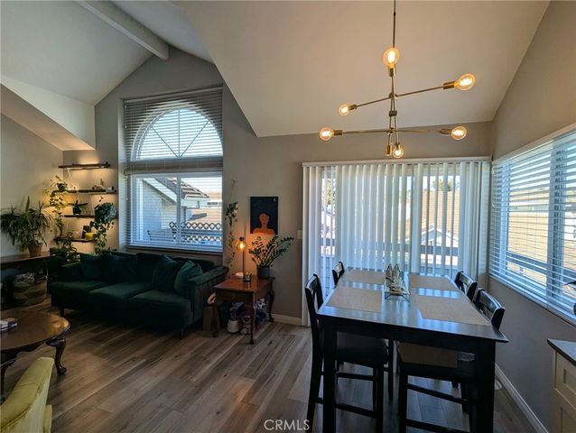 26857 Claudette 134, Canyon Country, CA 91351