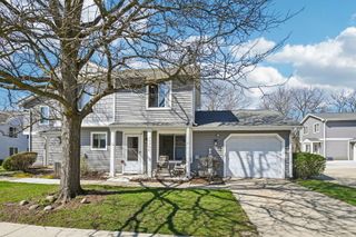 2466 BRUNSWICK Circle D, Woodridge, IL 60517
