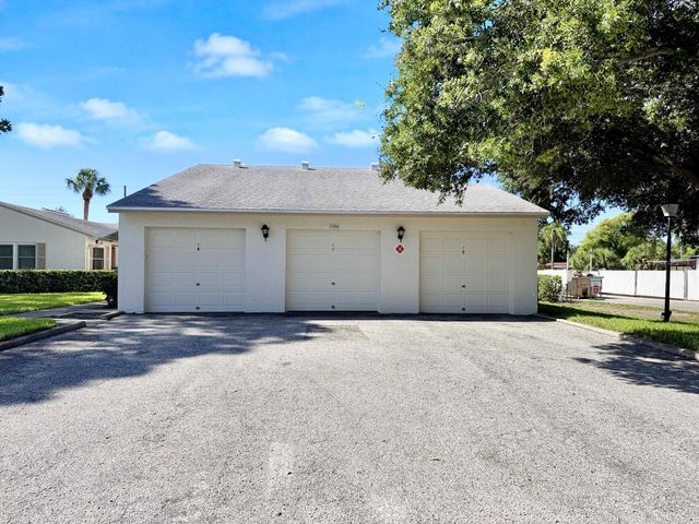 3386 39TH STREET S B, St Petersburg, FL 33711